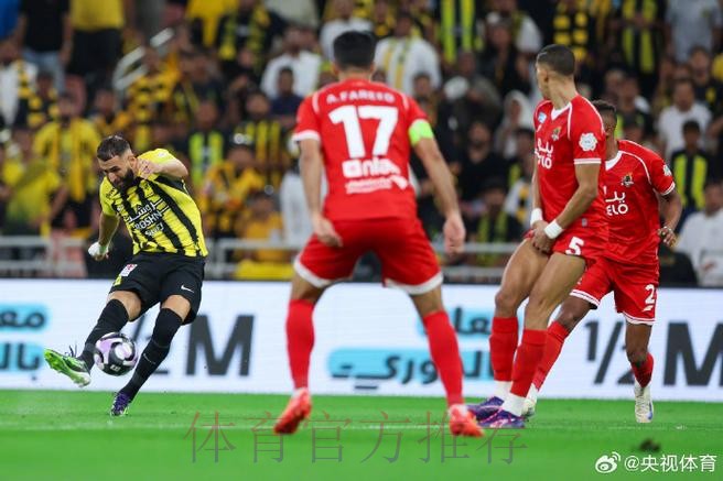 本泽马今日接受进一步检查 可能不会出战欧冠